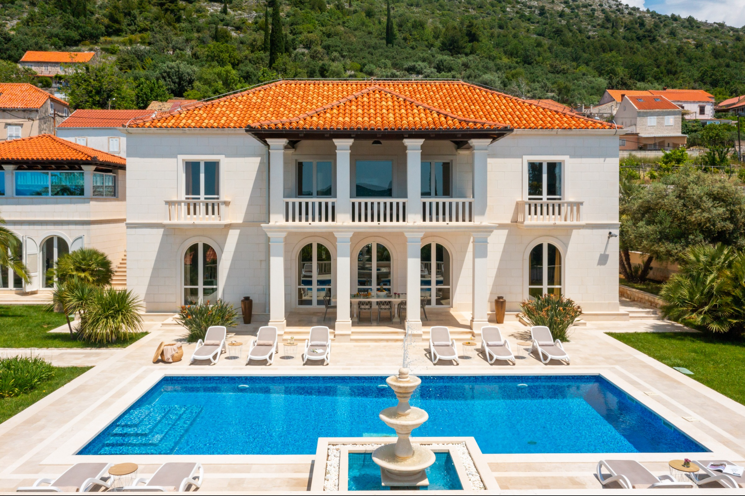 The cliff cove below the villa
